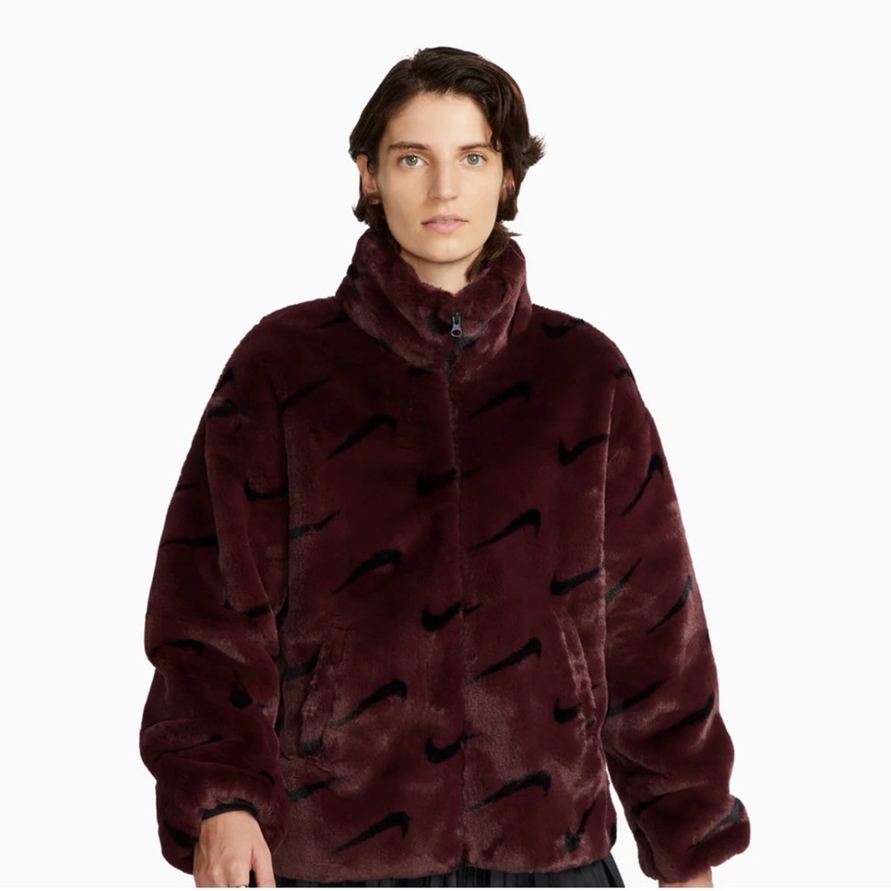NWT $185 Nike Women's Sportswear Faux Fur Allover Print Jacket Burgundy Small - Picture 1 of 7
